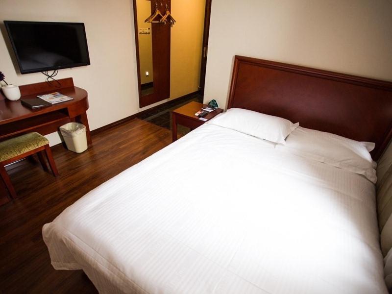 Greentree Inn Anhui Wuhu Zhongshan Road Pedestrian Street Express Hotel Bagian luar foto