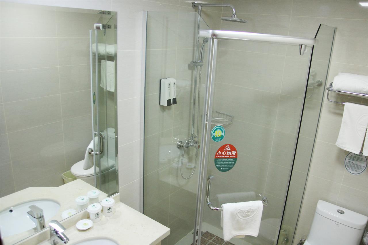 Greentree Inn Anhui Wuhu Zhongshan Road Pedestrian Street Express Hotel Bagian luar foto