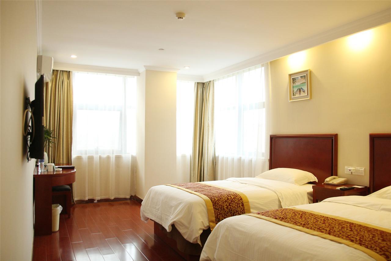 Greentree Inn Anhui Wuhu Zhongshan Road Pedestrian Street Express Hotel Bagian luar foto