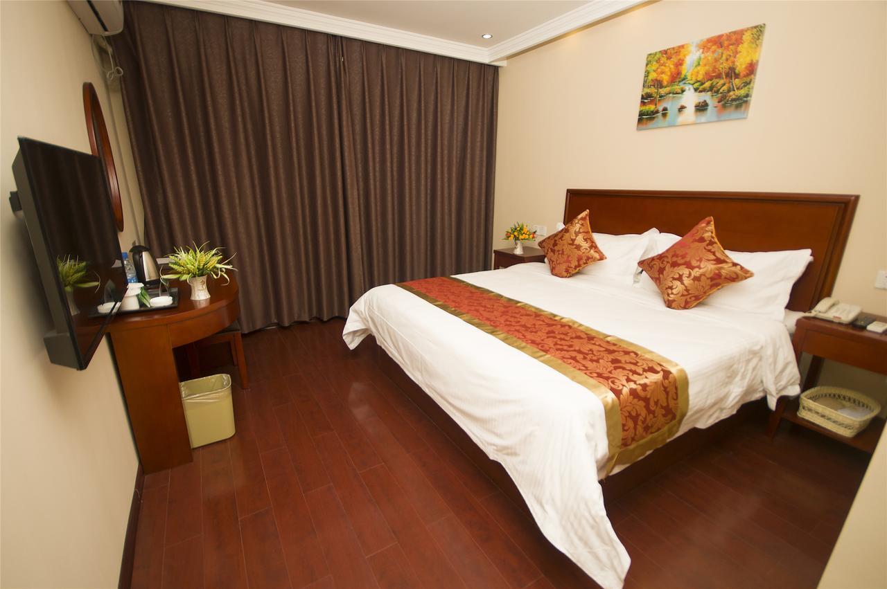 Greentree Inn Anhui Wuhu Zhongshan Road Pedestrian Street Express Hotel Bagian luar foto