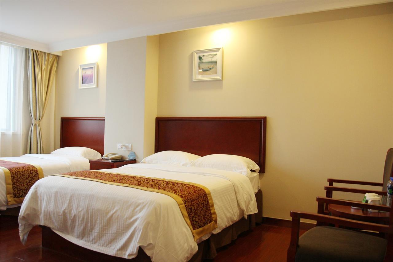 Greentree Inn Anhui Wuhu Zhongshan Road Pedestrian Street Express Hotel Bagian luar foto