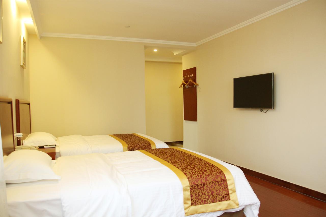 Greentree Inn Anhui Wuhu Zhongshan Road Pedestrian Street Express Hotel Bagian luar foto
