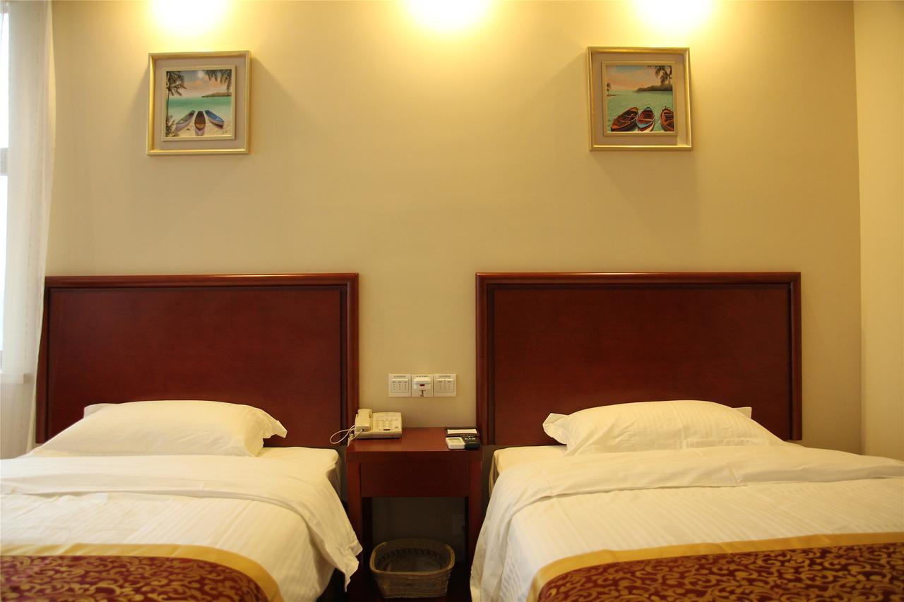 Greentree Inn Anhui Wuhu Zhongshan Road Pedestrian Street Express Hotel Bagian luar foto