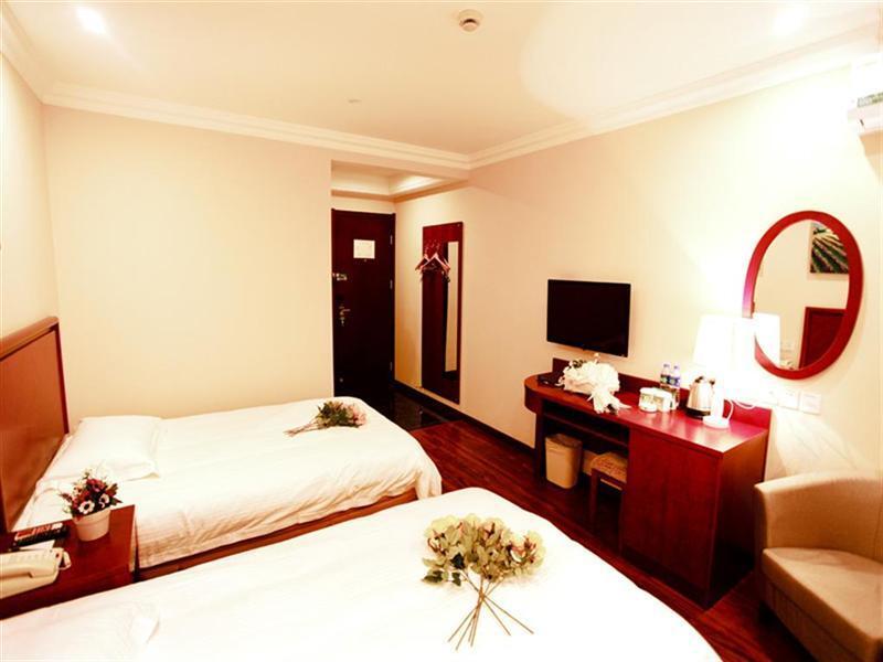 Greentree Inn Anhui Wuhu Zhongshan Road Pedestrian Street Express Hotel Bagian luar foto
